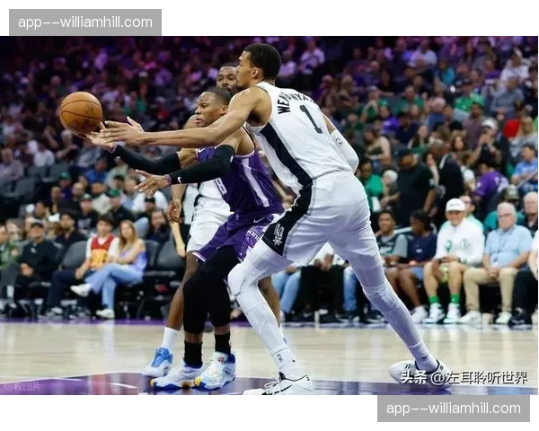 雷霆马刺组成西部第一梯队 常规赛冠军争夺悬念渐失